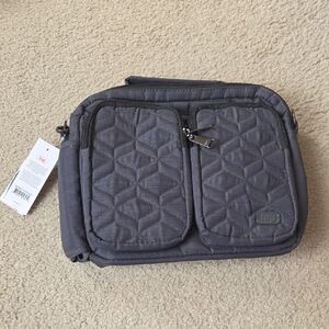 NWT Lug Navigator in Brushed Grey